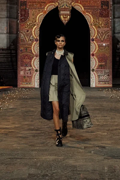 Look 20
